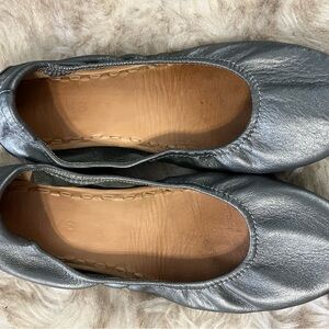 Tieks Bronze Leather  Size 8